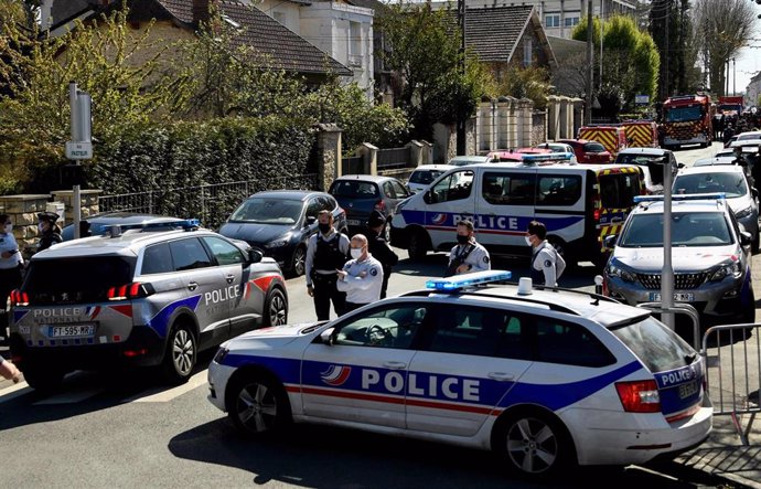 Despliegue policial en Rambouillet