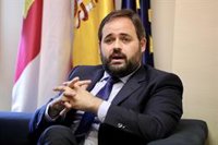 Núñez se compromete a defender el Pacto de C-LM ante PP de Murcia, Andalucía o Valencia: "Exigiré que se cumpla"