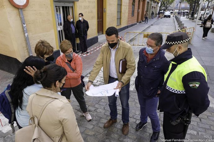 Reunión prevai a la mejora en los colegios Carlos III y Celestino Mutis.