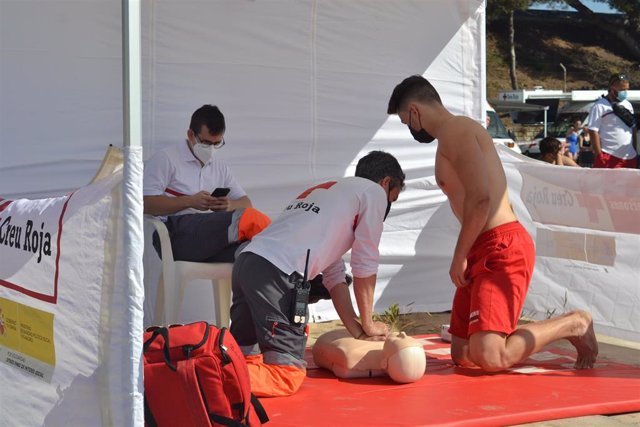 Creu Roja realiza pruebas de selección de socorristas