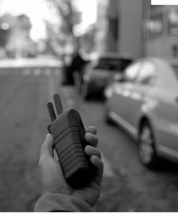 Archivo - Policía Municipal de Madrid detuvo en 2020 a 15 personas que usaban inhibidores para robar dentro de coches aparcados