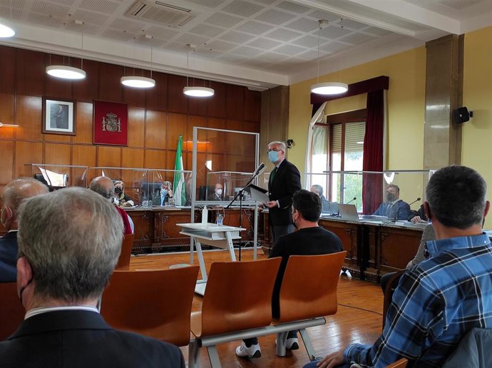 Fernández de Moya respondiendo al interrogatorio