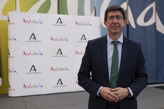 Archivo - Cádiz.- Turismo.- La Junta invierte casi 845.000 euros en la digitalización de las empresas del sector turístico