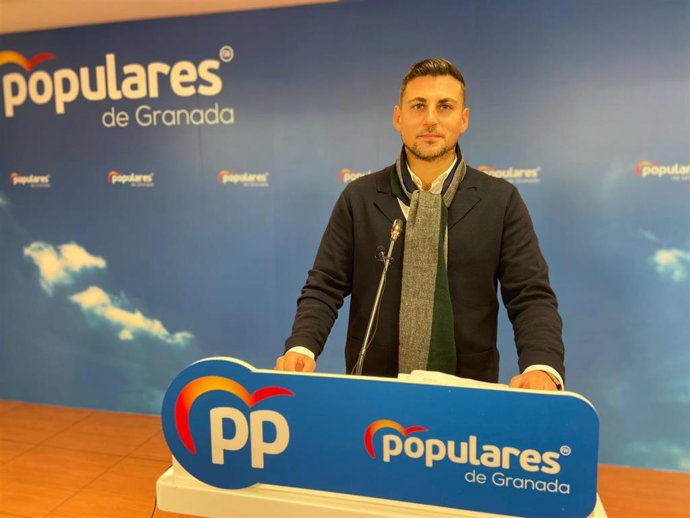 El parlamentario autonómico del PP de Granada, Rafael Caracuel.