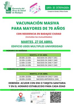 Cartel vacunación masiva en Badajoz.