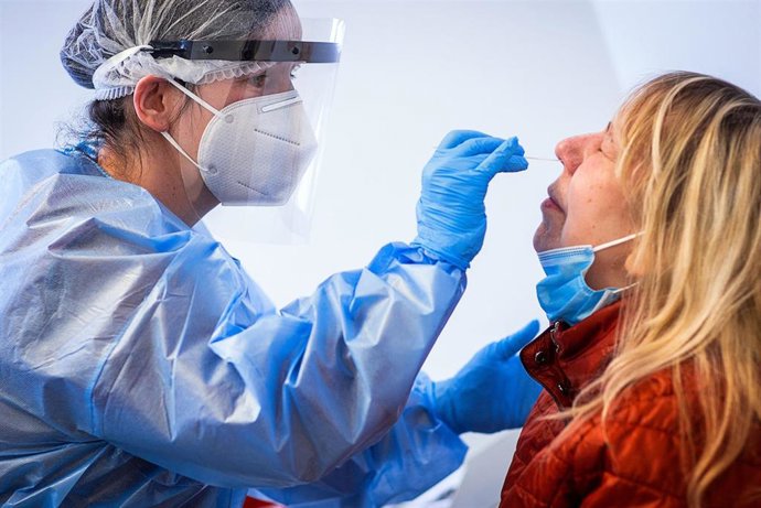 Archivo - Prueba sobre el coronavirus en Alemania