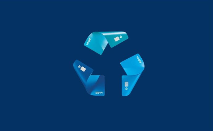 Archivo - Ilustración de tarjetas recicladas de BBVA.
