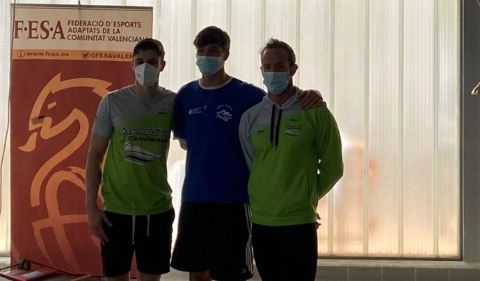 Los nadadores paralímpicos David Levecq, Carlos Martínez y Sergio Martos logran la mínima B para Tokio