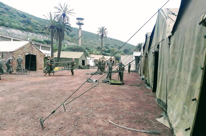 Archivo - Militares montan un  campamento en el antiguo polvorín de Barranco Seco, en Las Palmas de Gran Canaria