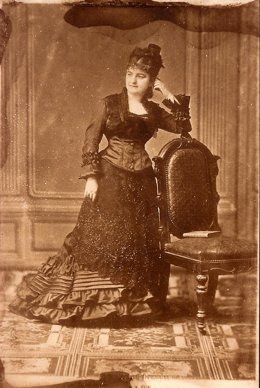 Archivo - Emilia Pardo Bazán