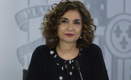 La ministra portavoz y ministra de Hacienda, María Jesús Montero, durante una rueda de prensa