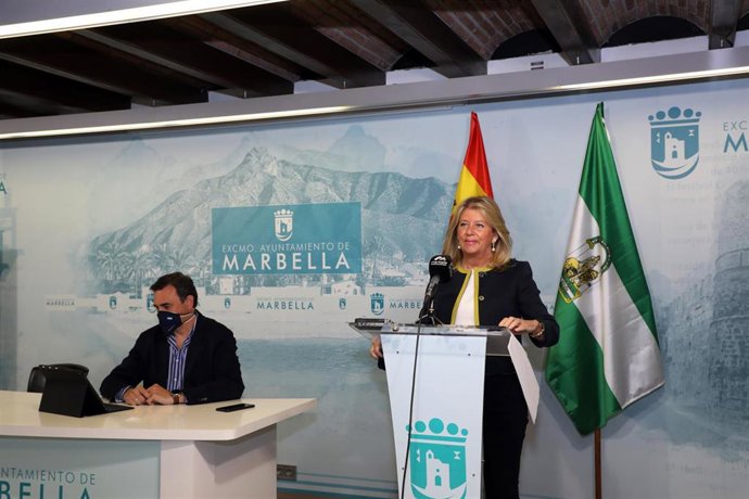 La alcaldesa de Marbella (Málaga), Ángeles Muñoz, en rueda de prensa