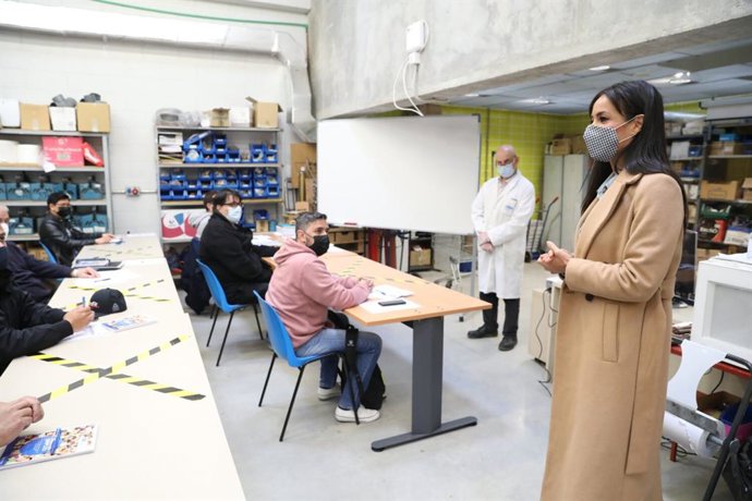 La vicealcaldesa de Madrid, Begoña Villacís, ha visitado el Centro de Formación de la Agencia para el Empleo de Usera