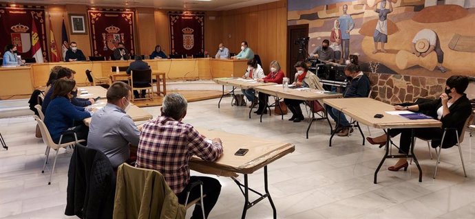 Pleno en el Ayuntamiento de Manzanares