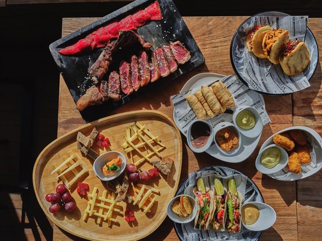 Archivo - Propuestas para celebrar un Día de la Madre 'foodie' en Madrid