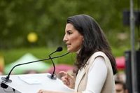 Monasterio, dispuesta a poner "todo" de su parte para conseguir un Gobierno en Madrid "con ideas claras"