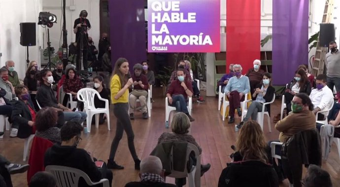 La diputada de Unidas Podemos por Baleares en el Congreso Lucía Muñoz, durante su discurso en Tetuán.