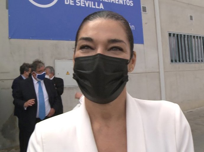 Raquel Revuelta en la Sede del Banco de Alimentos de Sevilla