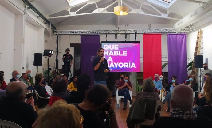 El diputado de Unidas Podemos Alberto Rodríguez en un mitin en Tetuán