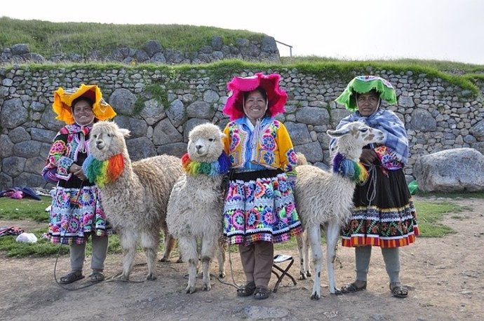 Archivo - Mujeres de perú. Quechua, mujeres andinas.