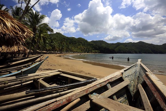 Archivo - Las playas del estado de Sucre son usadas por los venezolanos para embarcarse e intentar emigrar a Trinidad y Tobago