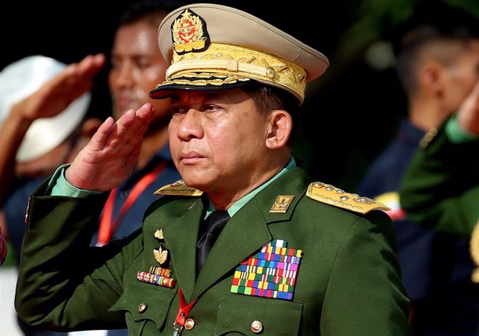 Archivo - El jefe del Ejército de Birmania, Min Aung Hlaing