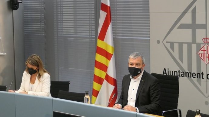 Eva Parera y Jaume Collboni presentan la Mesa de Empresas Tractoras de la Economía y el Empleo para reactivar la economía y el empleo en Barcelona.