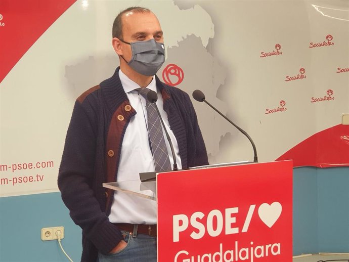El presidente de las Cortes regionales y secretario general del PSOE en Guadalajara, Pablo Bellido