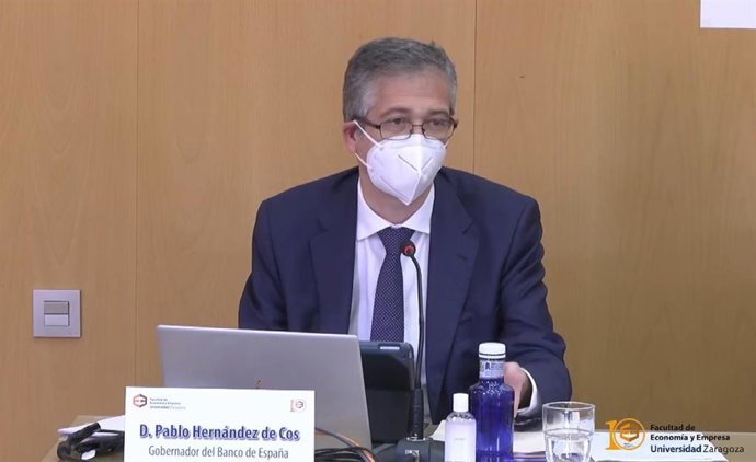 El gobernador del Banco de España, Pablo Hernández de Cos, en una conferencia en la Universidad de Zaragoza.-