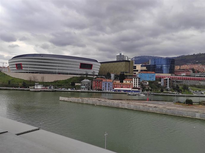 Archivo - Exteriores del campo San Mamés, en Bilbao.