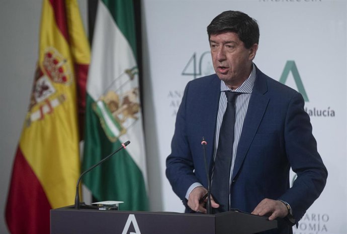 El vicepresidente de la Junta de Andalucía, Juan Marín durante la rueda de prensa tras la reunión semanal del Consejo de Gobierno de la Junta de Andalucía. En Sevilla (Andalucía, España), a 27 de abril de 2021.