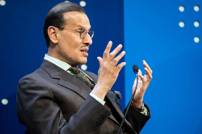 Archivo - HANDOUT - 22 January 2020, Switzerland, Davos: Saudi Minister of Energy Prince Abdulaziz bin Salman al-Saud speaks during a plenary session at the 50th World Economic Forum annual meeting. Photo: Sikarin Fon Thanachaiary/World Economic Forum/d