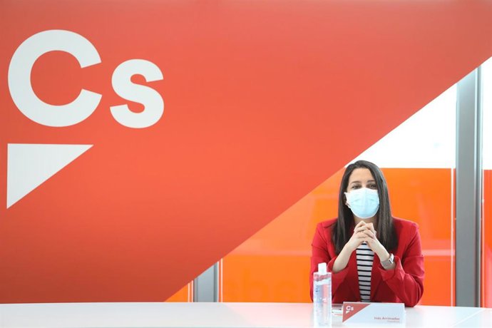 La líder de Cs, Inés Arrimadas, durante una rueda de prensa, a 26 de abril de 2021, en Madrid, (España).