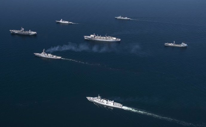 Archivo - 08 June 2020, US, Baltic Sea: Navy ships from NATO member nations in sail in formation during Baltic Operations military exercise in the Baltic Sea. Photo: Mc1 Kyle Steckler/Planet Pix via ZUMA Wire/dpa