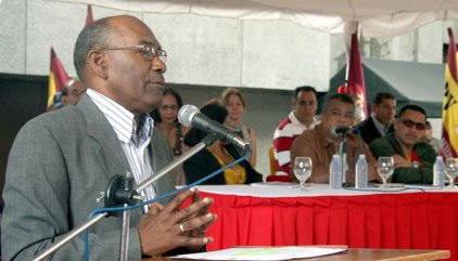 Muere a los 74 años el ministro de Educación de Venezuela, Aristóbulo Istúriz