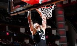 Juancho Hernangómez machaca con los Timberwolves