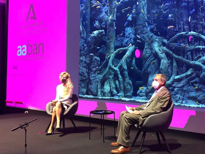 Velasco destaca el papel de los 'business angels' para consolidar un ecosistema de empresas innovadoras en Andalucía