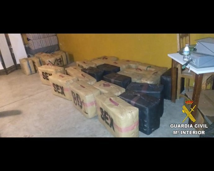 Droga intervenida por la Guardia Civil.