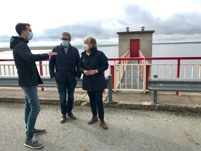 Visita de la presidenta del CHD, Cristina Danés, al Azud de Riolobos en Salamanca.