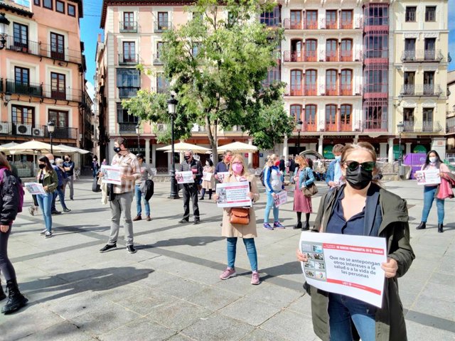 Concentración en Toledo convocada por UGT y CCOO por el Día Internacional de la Salud y la Seguridad en el Trabajo