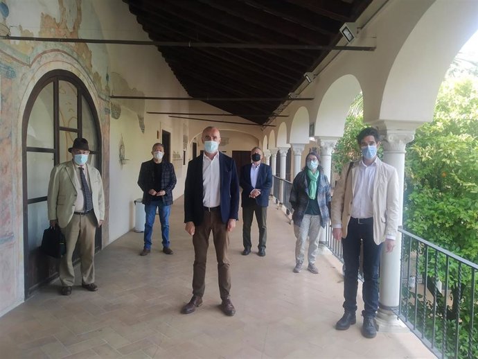 Jurado reunido en el Espacio Santa Clara