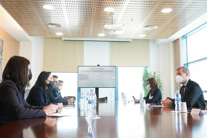 La cónsul de Turquía visita el Port de Tarragona