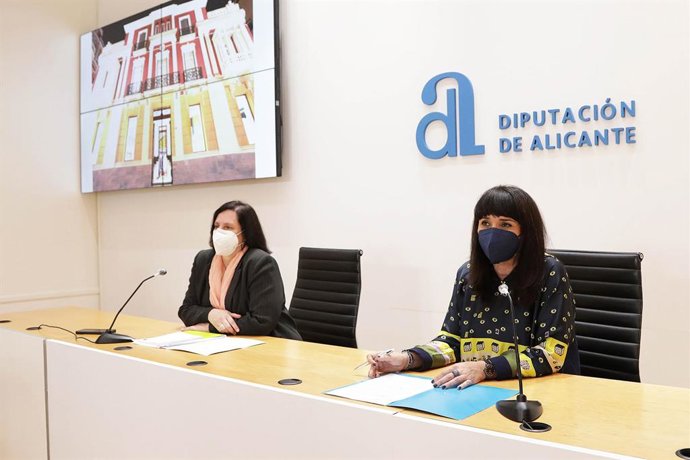 La vicepresidenta de la Diputación de Alicante ha presentado esta mañana a los medios de comunicación a la nueva responsable, Pilar Tébar