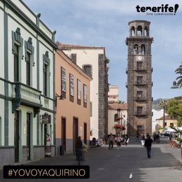 Archivo - Cartel promocional de los Premios Quirino con una imagen de la ciudad de La Laguna