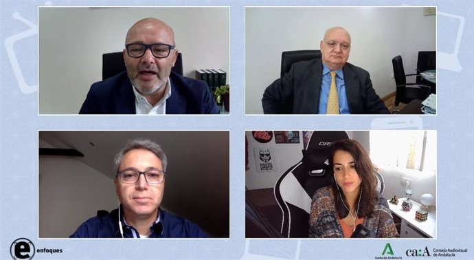 Vicente Vallés y Rocío Vidal subrayan la necesidad del periodismo de "convivir" con las redes sociales