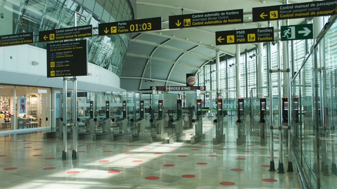 Archivo - El Aeropuerto de Valencia pone en servicio una nueva zona de salidas internacionales