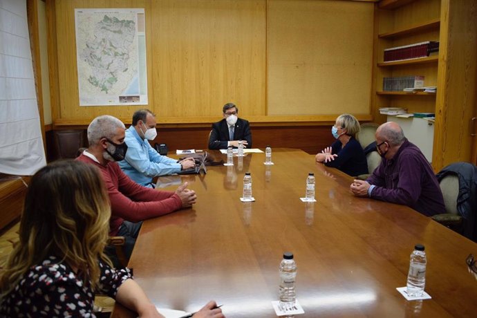 Aliaga se ha reunido con el comité de Ferroatlántica.