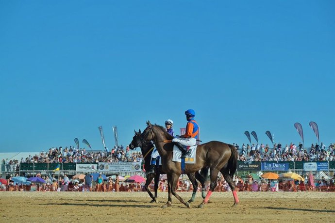Foto de archivo de las carreras de caballos de Sanlúcar de Barrameda (Cádiz).