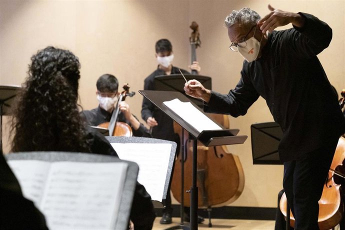 Archivo - Barcelona abre la preinscripción a las escuelas de música municipales