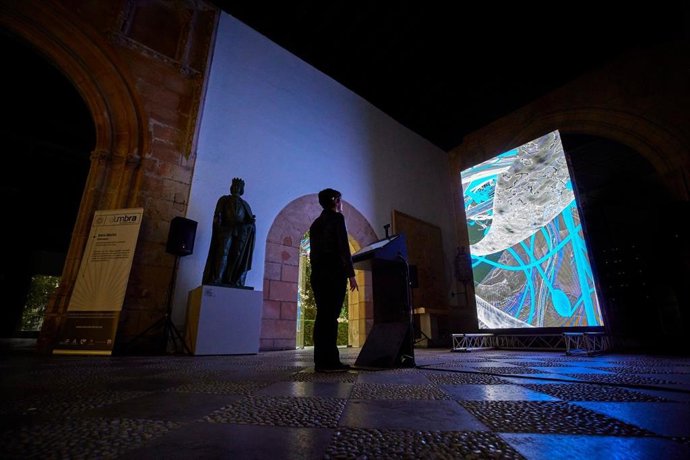 Actividad del festival Alumbra, en el Hospital Real